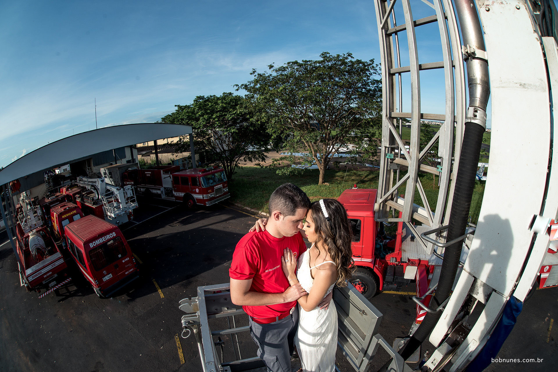 Foto Natalia e Danilo - Pré Wedding Corpo de Bombeiro Foto Natalia e Danilo - Pré Wedding Corpo de Bombeiro - Imagem 24