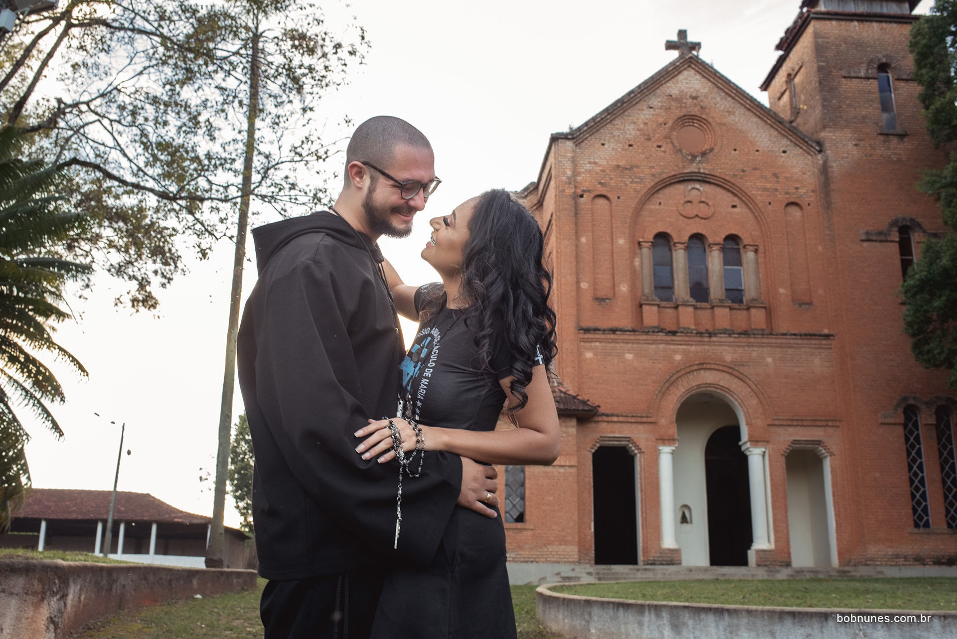 Foto Suellen e Maurilio - Amor e Fé - Ensaio Pré Wedding Foto Suellen e Maurilio - Amor e Fé - Ensaio Pré Wedding - Imagem 1
