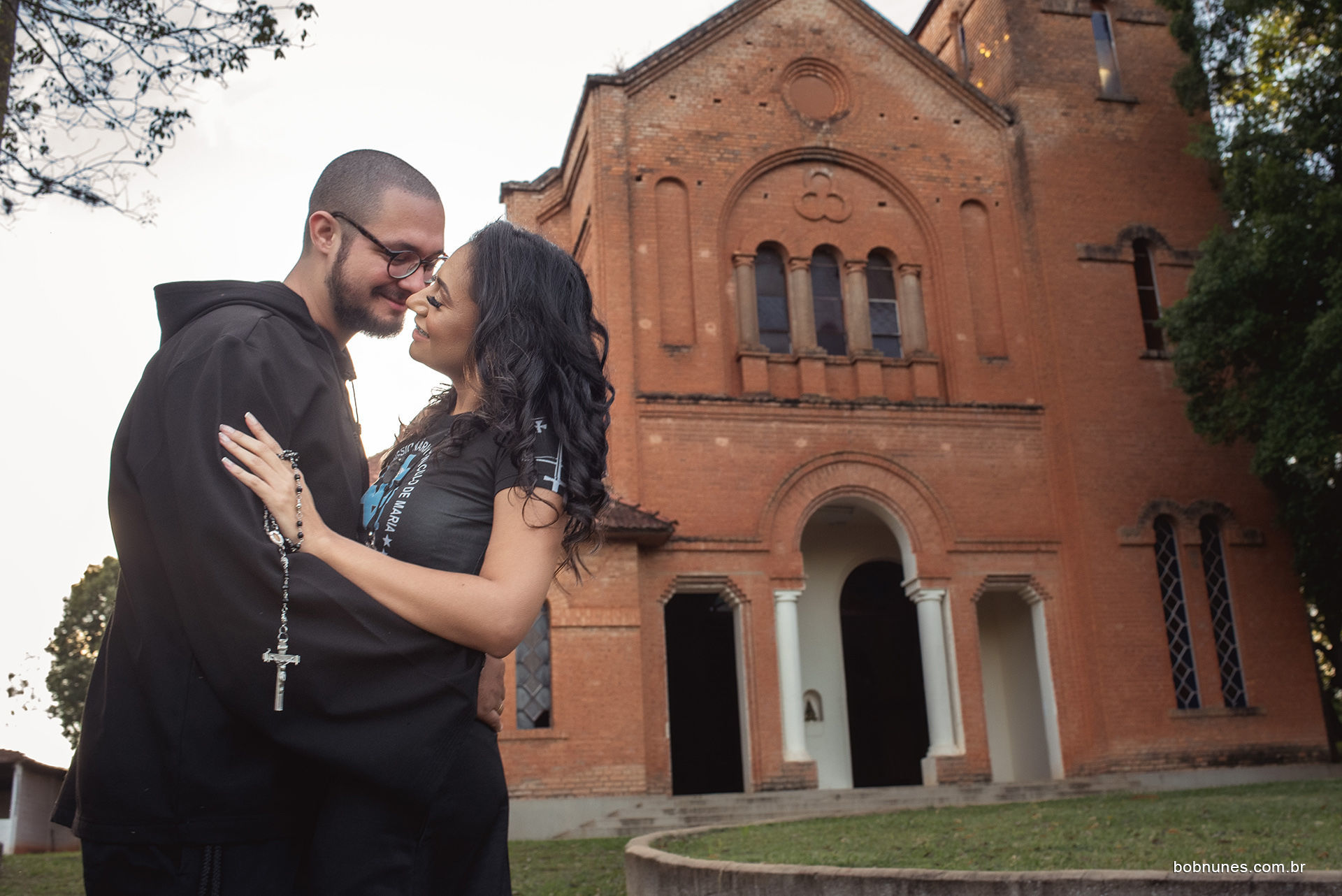 Foto Suellen e Maurilio - Amor e Fé - Ensaio Pré Wedding Foto Suellen e Maurilio - Amor e Fé - Ensaio Pré Wedding - Imagem 0